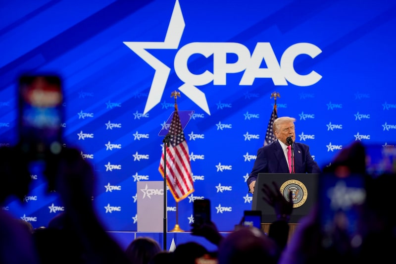 El presidente de Estados Unidos, Donald Trump, durante la Conferencia de Acción Política Conservadora (CPAC) en National Harbor, Maryland, Estados Unidos, el sábado 22 de febrero de 2025. El presidente de Estados Unidos, Donald Trump, durante la Conferencia de Acción Política Conservadora (CPAC) en National Harbor, Maryland, Estados Unidos, el sábado 22 de febrero de 2025.