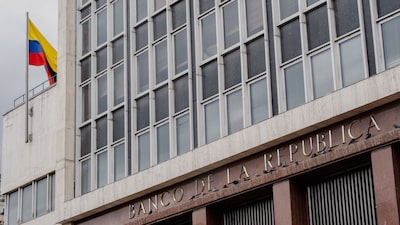 Colombia despliega subsidios tras la “escandalosa” medida de tasas del Banco Central Colombia despliega subsidios tras la “escandalosa” medida de tasas del Banco Central