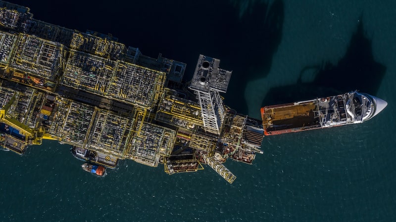 O que pode levar o petróleo a US$ 120 por barril com a escalada no Oriente Médio O que pode levar o petróleo a US$ 120 por barril com a escalada no Oriente Médio