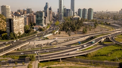 Chile anuncia reajuste de até 54% dos combustíveis e provoca corrida aos postos Chile anuncia reajuste de até 54% dos combustíveis e provoca corrida aos postos