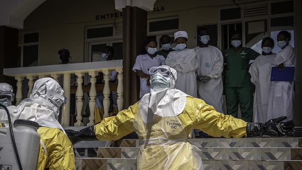 La OMS alerta que el ébola se propaga más rápido de lo que Congo puede contenerlo La OMS alerta que el ébola se propaga más rápido de lo que Congo puede contenerlo