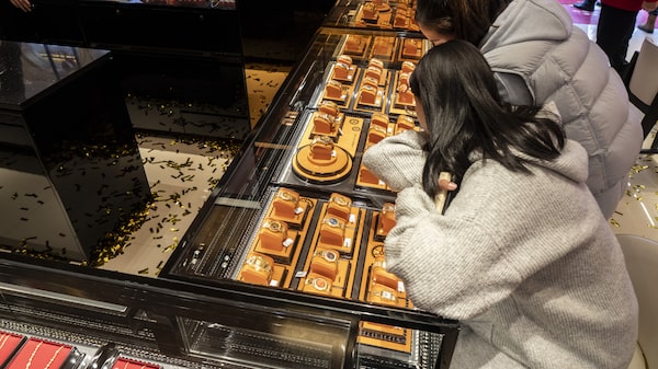 Las razones de UBS para ver al oro en US$6.200 a pesar de la presión por la guerra con Irán Las razones de UBS para ver al oro en US$6.200 a pesar de la presión por la guerra con Irán