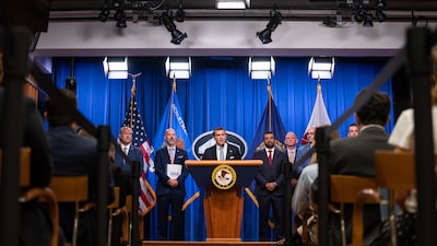 Estados Unidos acusa a miembros del Cártel Jalisco Nueva Generación de tráfico y fraude Estados Unidos acusa a miembros del Cártel Jalisco Nueva Generación de tráfico y fraude
