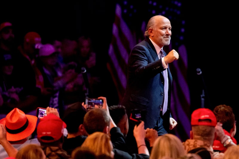 Howard Lutnick, chairman and chief executive officer of Cantor Fitzgerald LP, arrives for a campaign event with former US President Donald Trump Howard Lutnick, chairman and chief executive officer of Cantor Fitzgerald LP, arrives for a campaign event with former US President Donald Trump