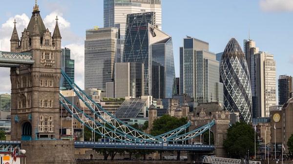 Em Londres, demanda do turismo impulsiona a conversão de escritórios em hotéis Em Londres, demanda do turismo impulsiona a conversão de escritórios em hotéis