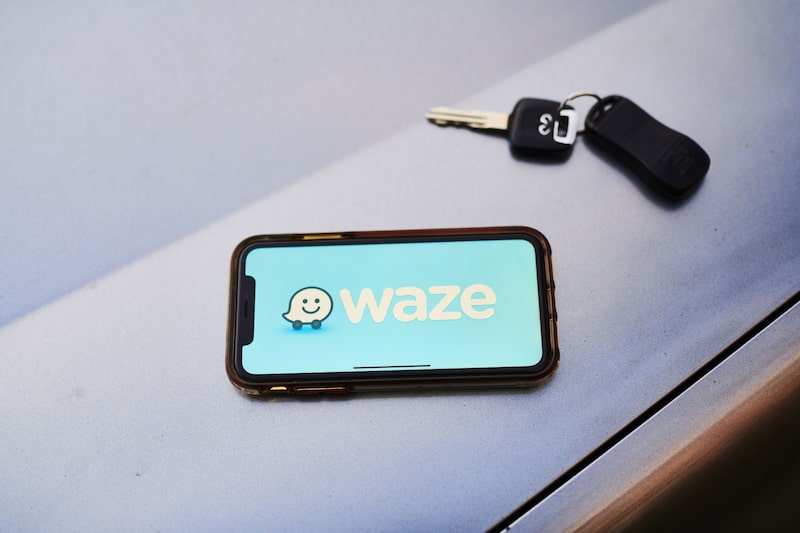 El logotipo de la aplicación Waze Inc. se muestra en un iPhone en una fotografía arreglada tomada en el barrio de Brooklyn en Nueva York, Estados Unidos, el miércoles 19 de febrero de 2020. Fotógrafo: Gabby Jones/Bloomberg El logotipo de la aplicación Waze Inc. se muestra en un iPhone en una fotografía arreglada tomada en el barrio de Brooklyn en Nueva York, Estados Unidos, el miércoles 19 de febrero de 2020. Fotógrafo: Gabby Jones/Bloomberg