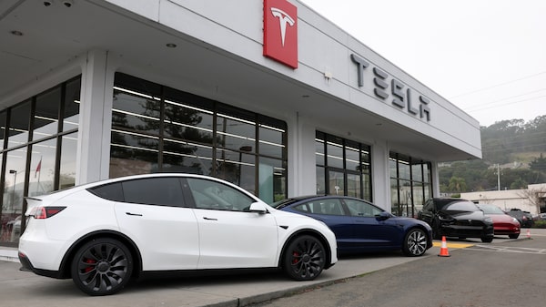 Tesla rediseñará las manijas de sus puertas tras incidentes de seguridad Tesla rediseñará las manijas de sus puertas tras incidentes de seguridad