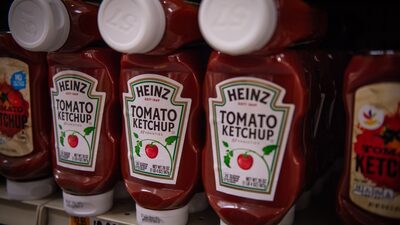 Kraft Heinz, de Buffett, Lemann e sócios do 3G, faz troca de comando Kraft Heinz, de Buffett, Lemann e sócios do 3G, faz troca de comando