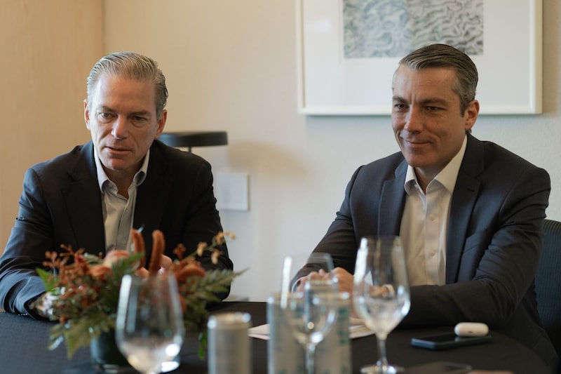 Eduardo Miszputen (à esquerda) e Cury durante entrevista em São Paulo: Expandir os negócios de ações do banco tem sido uma meta global de longa data para o Citi (Foto: Gabriela Portilho/Bloomberg) Eduardo Miszputen (à esquerda) e Cury durante entrevista em São Paulo: Expandir os negócios de ações do banco tem sido uma meta global de longa data para o Citi (Foto: Gabriela Portilho/Bloomberg)