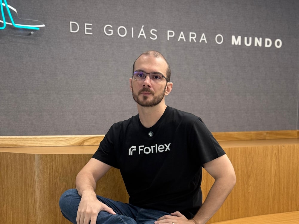 Daniel Bichuetti, cofundador e co-CEO da Forlex: para eu replicar no mercado enterprise o que estamos fazendo com a base de advogados, que cresce 70%, 100% ou 200% por mês, eu preciso de mais mercado Daniel Bichuetti, cofundador e co-CEO da Forlex: para eu replicar no mercado enterprise o que estamos fazendo com a base de advogados, que cresce 70%, 100% ou 200% por mês, eu preciso de mais mercado