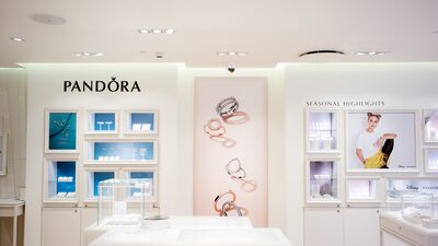 Pandora foca em ouro reciclado para atingir metas de sustentabilidade Pandora foca em ouro reciclado para atingir metas de sustentabilidade