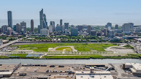 Bilionário de Chicago investe US$ 650 mi em novo estádio para o seu time de futebol Bilionário de Chicago investe US$ 650 mi em novo estádio para o seu time de futebol
