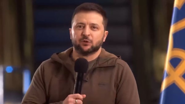 Gobierno de Ucrania buscará congelar pagos de bonos extranjeros durante dos años Gobierno de Ucrania buscará congelar pagos de bonos extranjeros durante dos años