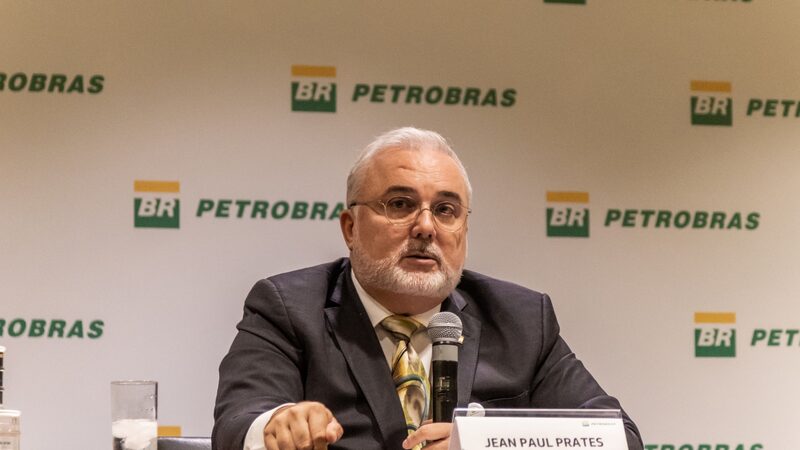Petrobras reduz preço de gasolina, diesel e GLP em até 21% após mudar política Petrobras reduz preço de gasolina, diesel e GLP em até 21% após mudar política