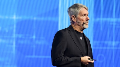 El “nunca vender” de Michael Saylor toma otro rumbo: Strategy vende acciones y acumula efectivo El “nunca vender” de Michael Saylor toma otro rumbo: Strategy vende acciones y acumula efectivo