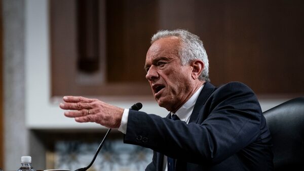 Secretário de Saúde de Trump cobra fim do uso de corantes artificiais em alimentos Secretário de Saúde de Trump cobra fim do uso de corantes artificiais em alimentos