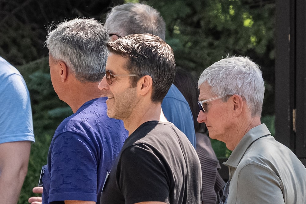 Ternus y otros ejecutivas de Apple. Ternus y otros ejecutivas de Apple.