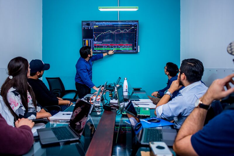 son claves para aquellas personas interesadas en incursionar en el mercado bursátil. son claves para aquellas personas interesadas en incursionar en el mercado bursátil.