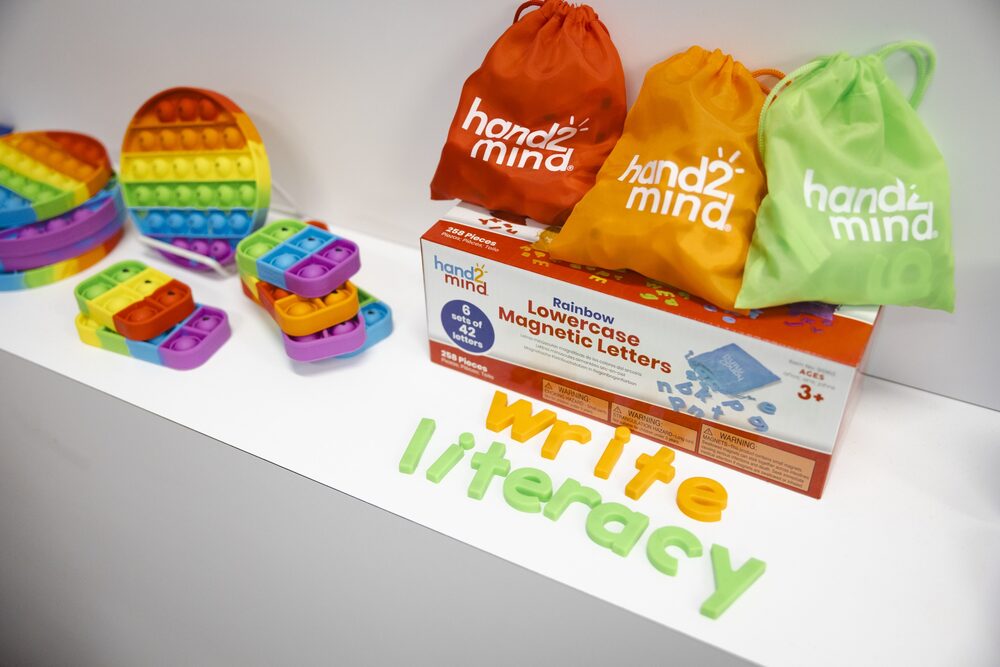 Letras imantadas en hand2mind, actualmente fabricadas en China. Fotógrafo: Taylor Glascock/Bloomberg Letras imantadas en hand2mind, actualmente fabricadas en China. Fotógrafo: Taylor Glascock/Bloomberg