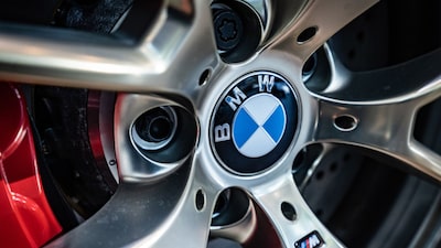 BMW recorta su previsión anual por ventas débiles en China y mayores costos arancelarios BMW recorta su previsión anual por ventas débiles en China y mayores costos arancelarios