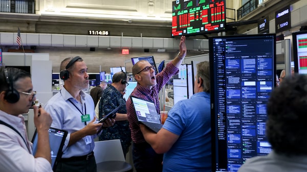 S&P 500 y Dow Jones suben por la rotación del mercado mientras los chips golpean al Nasdaq S&P 500 y Dow Jones suben por la rotación del mercado mientras los chips golpean al Nasdaq