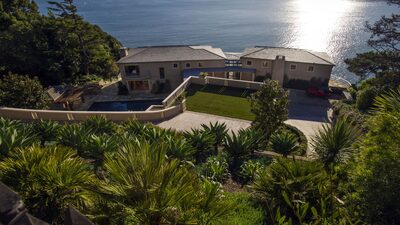 Por que a Califórnia cresce em milionários apesar de impostos mais altos Por que a Califórnia cresce em milionários apesar de impostos mais altos