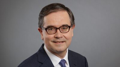 Chefe de compras da Renault é apontado o principal candidato a CEO, dizem fontes Chefe de compras da Renault é apontado o principal candidato a CEO, dizem fontes