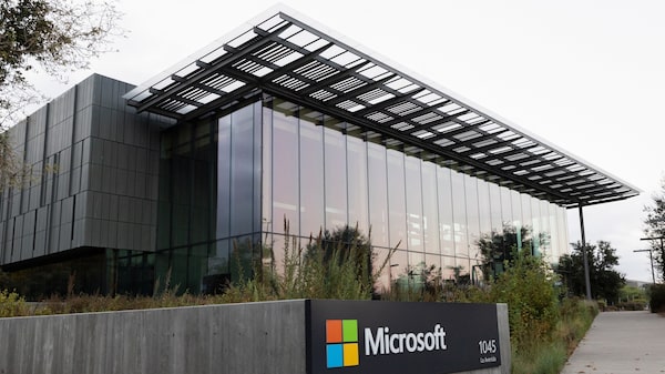Dudas sobre la IA golpean a Microsoft con otra rebaja de calificación Dudas sobre la IA golpean a Microsoft con otra rebaja de calificación