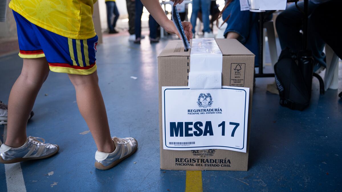 Gobierno Petro le dejará al próximo presidente un desajuste de COP$100 billones