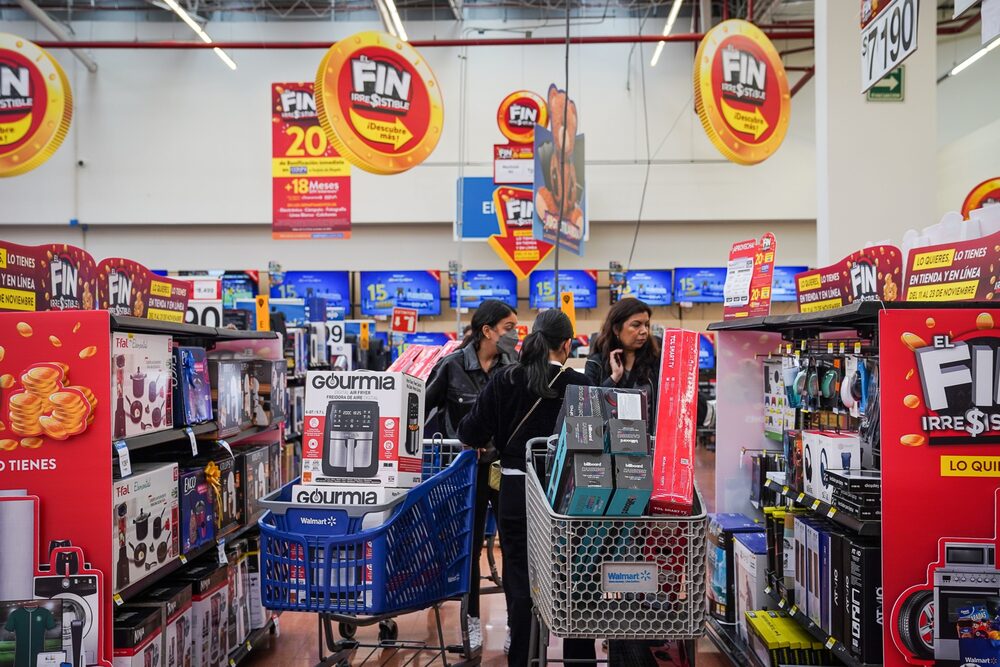 Walmart, la mayor cadena de supermercados del país, cuenta con su propia estrategia denominada El Fin Irresistible Walmart, la mayor cadena de supermercados del país, cuenta con su propia estrategia denominada El Fin Irresistible