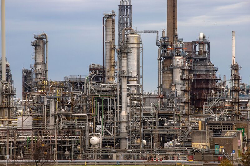 Ações de energia caíam com a notícia de que o presidente Joe Biden pedirá ao Congresso que considere taxar produtores que acumulem lucros recordes Ações de energia caíam com a notícia de que o presidente Joe Biden pedirá ao Congresso que considere taxar produtores que acumulem lucros recordes