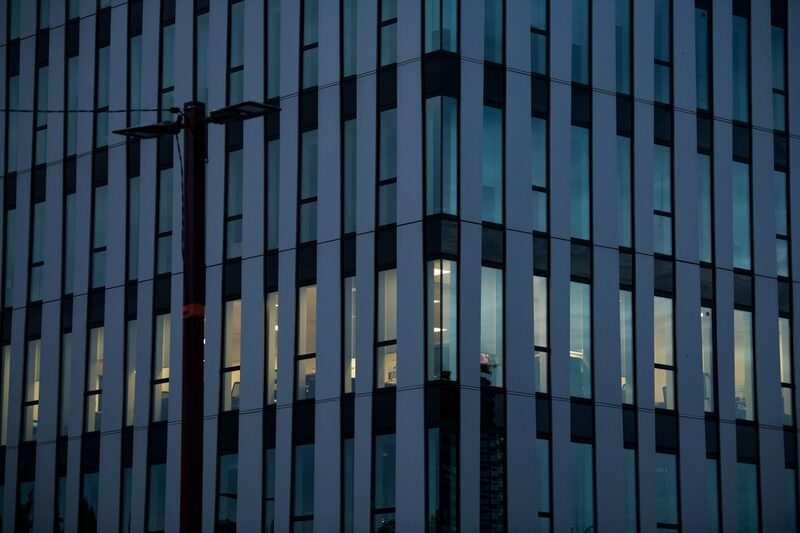 Un edificio de oficinas en Estrasburgo, Francia Un edificio de oficinas en Estrasburgo, Francia