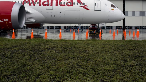 Depreciación e inflación récord llevan a Avianca a suspender seis rutas a EE.UU. Depreciación e inflación récord llevan a Avianca a suspender seis rutas a EE.UU.