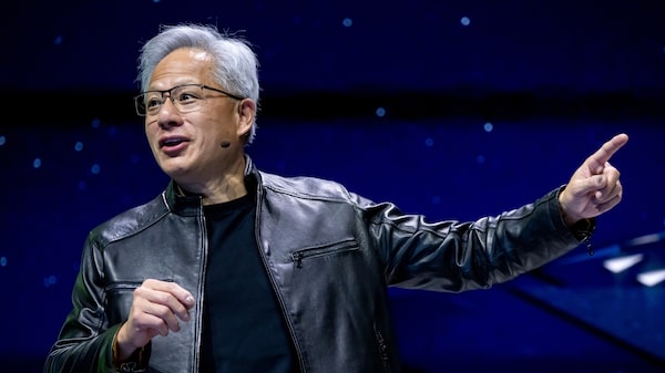 CEO de Nvidia insta a los líderes tecnológicos a evitar el alarmismo sobre la IA CEO de Nvidia insta a los líderes tecnológicos a evitar el alarmismo sobre la IA