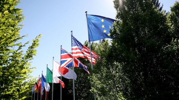 EE.UU. instó a Francia a revocar la invitación de Sudáfrica al G-7, según Pretoria EE.UU. instó a Francia a revocar la invitación de Sudáfrica al G-7, según Pretoria