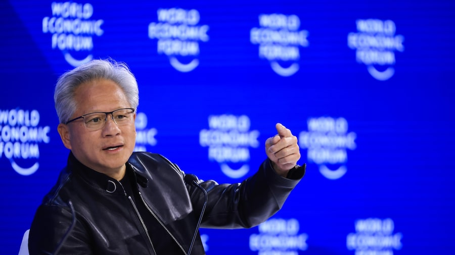 CEO de Nvidia, Jensen Huang, descarta una inversión de US$100.000 millones en OpenAI CEO de Nvidia, Jensen Huang, descarta una inversión de US$100.000 millones en OpenAI