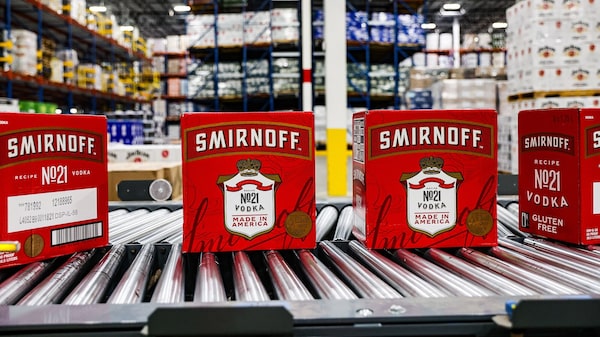 A Diageo conseguiu fazer a Gen Z beber. Mas tarifas podem custar US$ 200 mi A Diageo conseguiu fazer a Gen Z beber. Mas tarifas podem custar US$ 200 mi