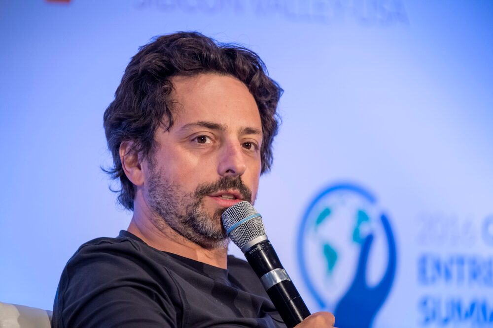 Sergey Brin es uno de los mayores accionistas de Clase B de Alphabet. Sergey Brin es uno de los mayores accionistas de Clase B de Alphabet.