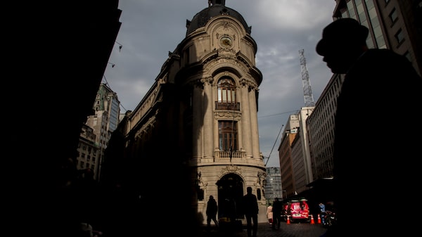 Chile lidera ranking de riqueza financeira na América Latina; Brasil fica em terceiro Chile lidera ranking de riqueza financeira na América Latina; Brasil fica em terceiro