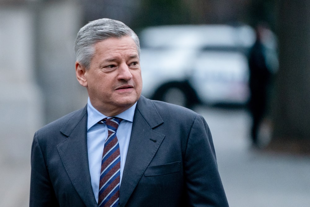 Ted Sarandos se marcha después de las reuniones en la Casa Blanca en Washington el 26 de febrero. Ted Sarandos se marcha después de las reuniones en la Casa Blanca en Washington el 26 de febrero.
