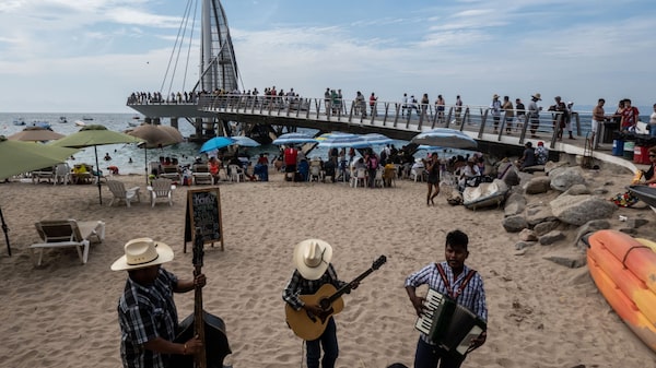 Mercados emergentes, menos golpeados que naciones ricas por fortaleza del dólar Mercados emergentes, menos golpeados que naciones ricas por fortaleza del dólar