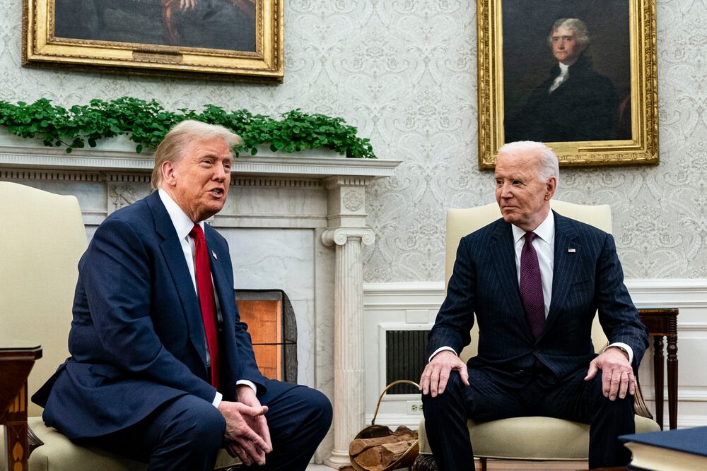 El presidente estadounidense Joe Biden y el presidente electo Donald Trump durante una reunión en el Despacho Oval el 13 de noviembre. El presidente estadounidense Joe Biden y el presidente electo Donald Trump durante una reunión en el Despacho Oval el 13 de noviembre.