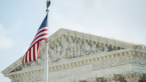 Corte Suprema de EE.UU. mantiene la ciudadanía por nacimiento y asesta un revés a Trump Corte Suprema de EE.UU. mantiene la ciudadanía por nacimiento y asesta un revés a Trump