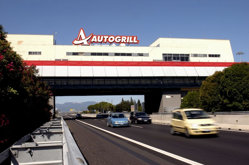 Los Benetton controlan Autogrill. Los Benetton controlan Autogrill.