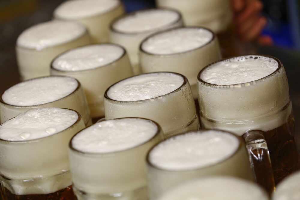 Setor de bebidas no Brasil deverá ser prejudicado pelo cancelamento de eventos públicos como o Réveillon e o Carnaval Setor de bebidas no Brasil deverá ser prejudicado pelo cancelamento de eventos públicos como o Réveillon e o Carnaval