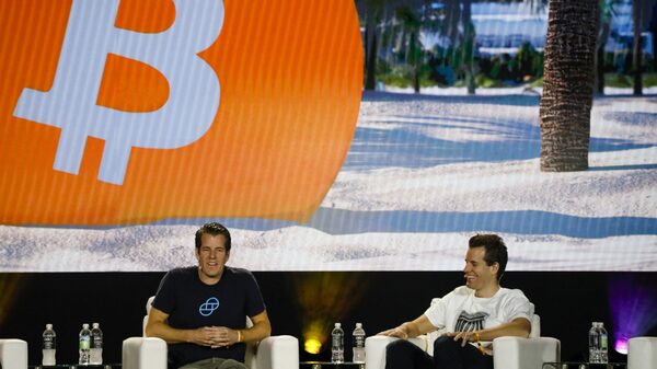 Magnates cripto con pérdidas de casi US$100.000 millones buscan distanciarse de FTX Magnates cripto con pérdidas de casi US$100.000 millones buscan distanciarse de FTX