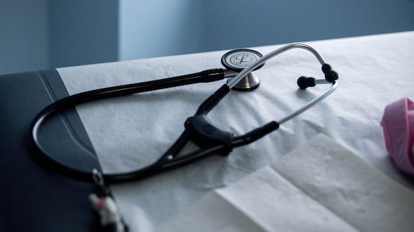 Chatbots de IA dan consejos médicos erróneos en el 50% de las consultas, según estudio Chatbots de IA dan consejos médicos erróneos en el 50% de las consultas, según estudio