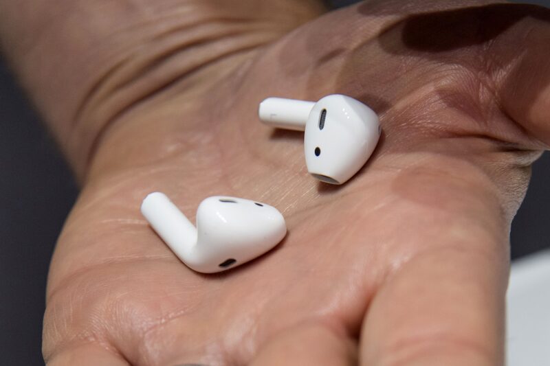 Imagen de unos AirPods Imagen de unos AirPods