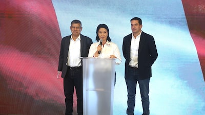 México e Peru abrem caminho para restabelecer relações após disputa política México e Peru abrem caminho para restabelecer relações após disputa política