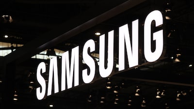 Samsung lanza los Galaxy Buds On, audífonos tipo arete de US$229 para competir con Bose y Sony Samsung lanza los Galaxy Buds On, audífonos tipo arete de US$229 para competir con Bose y Sony